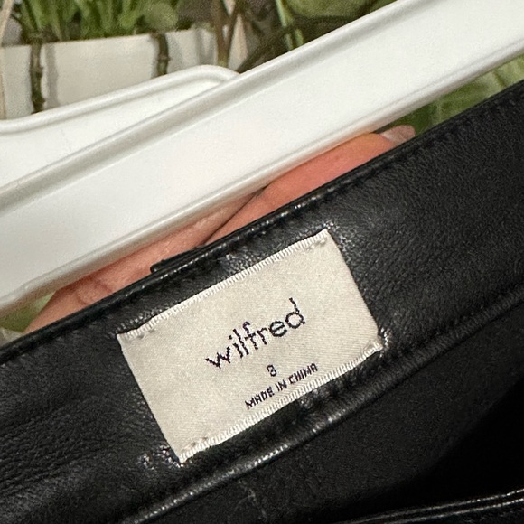 Aritzia Wilfred Melina Faux Leather Pant - Picture 2 of 3